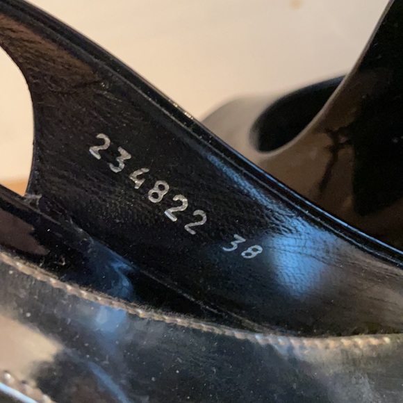 Gucci black patent leather peep toe heels - Picture 3 of 8